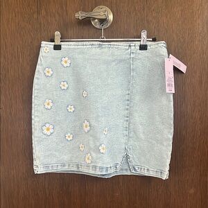Floral Embroidered Denim Skirt